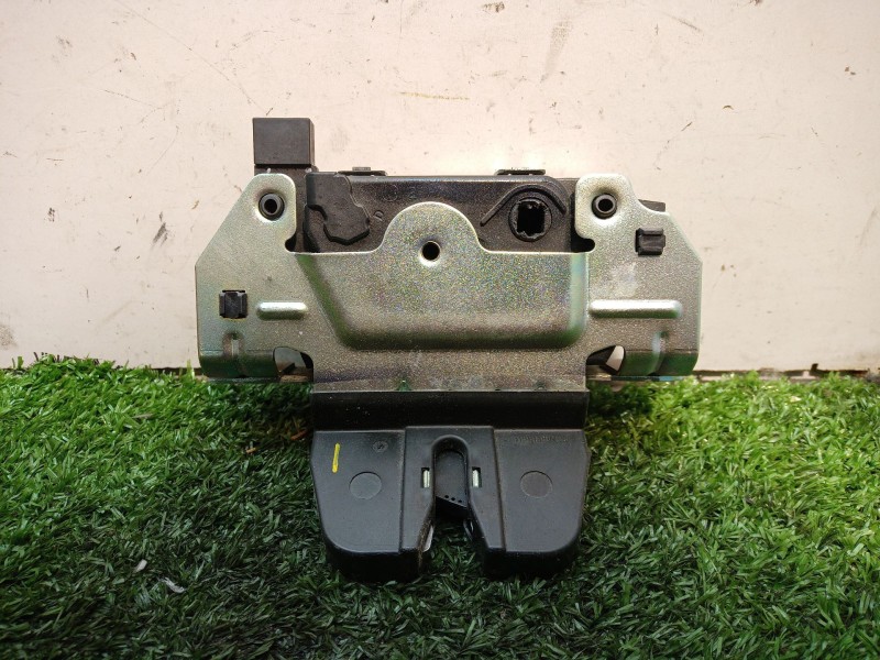 Recambio de cerradura maletero / porton para opel zafira b 1.6 16v referencia OEM IAM 17285 17285 495058724