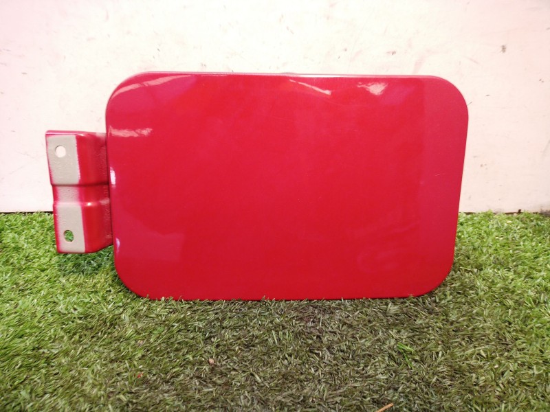 Recambio de tapa exterior combustible para mahindra xuv 500 xuv 500 fwd w6 referencia OEM IAM   