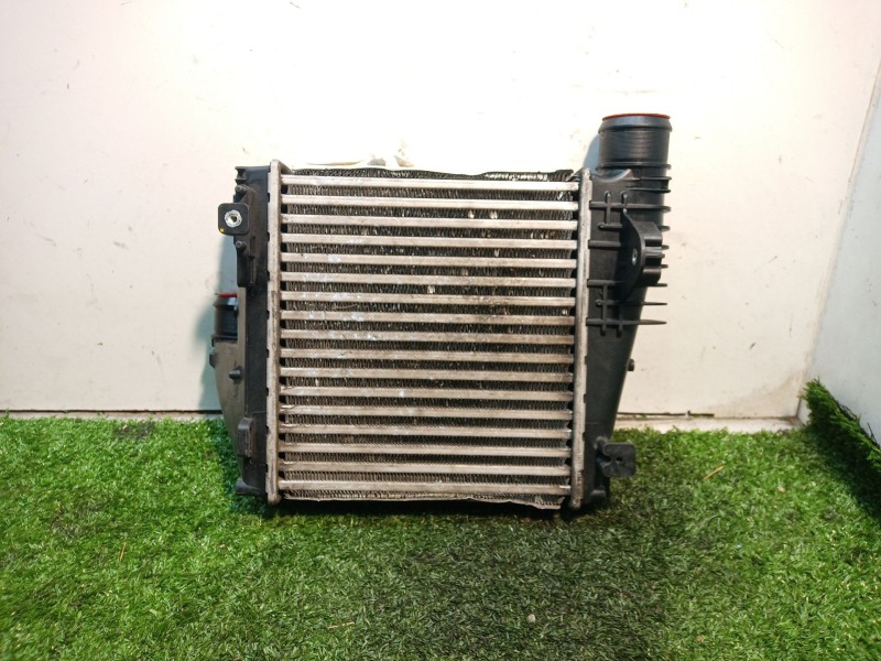 Recambio de intercooler para peugeot 308 sw allure referencia OEM IAM 9675627980 9675627980 9675627980