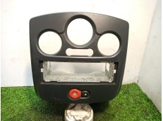 Recambio de moldura consola central delantera para renault clio iii 1.2 16v referencia OEM IAM 210850010084 88300001 88300000