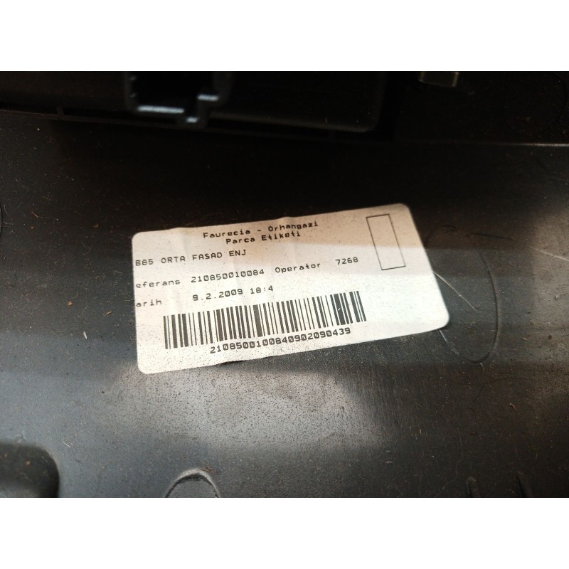 Recambio de moldura consola central delantera para renault clio iii 1.2 16v referencia OEM IAM 210850010084 88300001 88300000