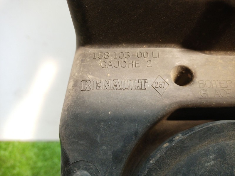 Recambio de faro izquierdo para renault scenic ii authentique referencia OEM IAM 15810300 15810300 15810300