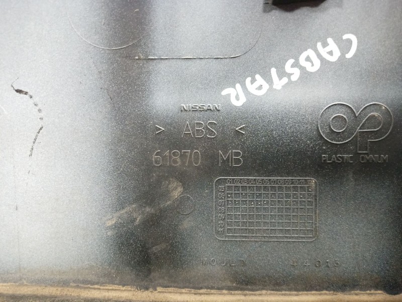 Recambio de moldura para nissan cabstar 09.06 2.5 diesel referencia OEM IAM 61870MB 61870MB 61870