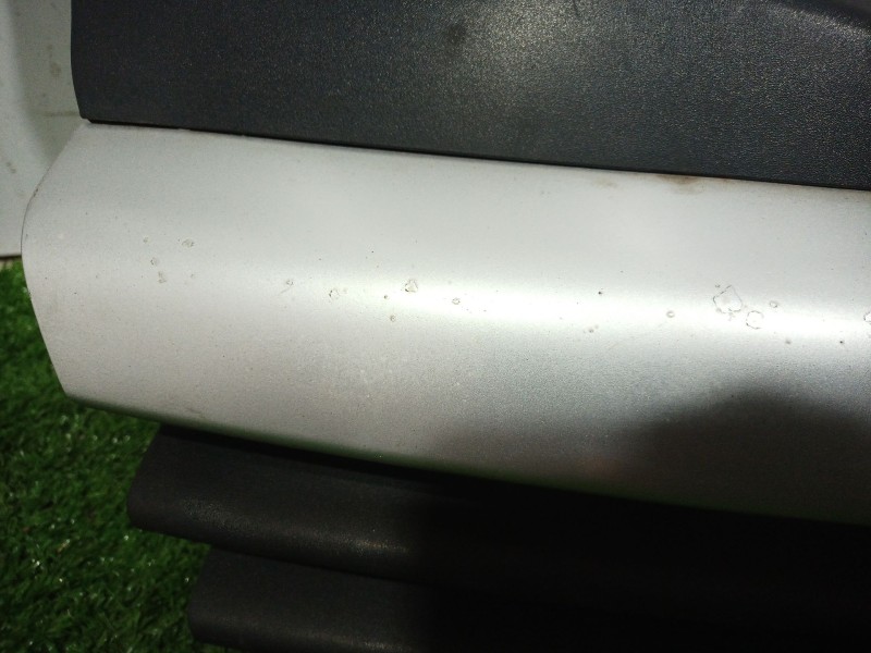 Recambio de rejilla delantera para opel astra h berlina elegance referencia OEM IAM 9559963396343699 13135487 13108463