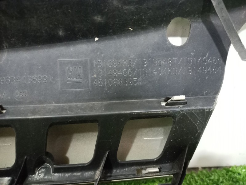 Recambio de rejilla delantera para opel astra h berlina elegance referencia OEM IAM 9559963396343699 13135487 13108463