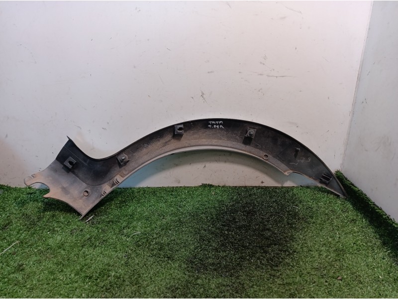 Recambio de aletin trasero derecho para tata indica referencia OEM IAM 284381506306N 284381506306N 284381506306