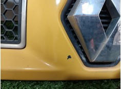 Recambio de rejilla delantera para renault trafic caja cerrada (ab 4.01) doble cabina l1h1 2,7t referencia OEM IAM 7700313438 77 2