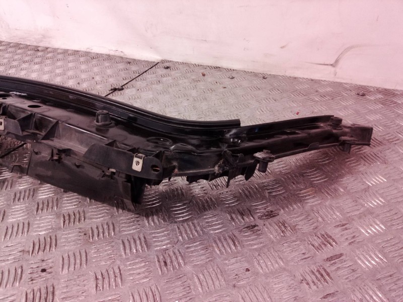 Recambio de panel frontal para renault scenic ii authentique referencia OEM IAM 674061422R  