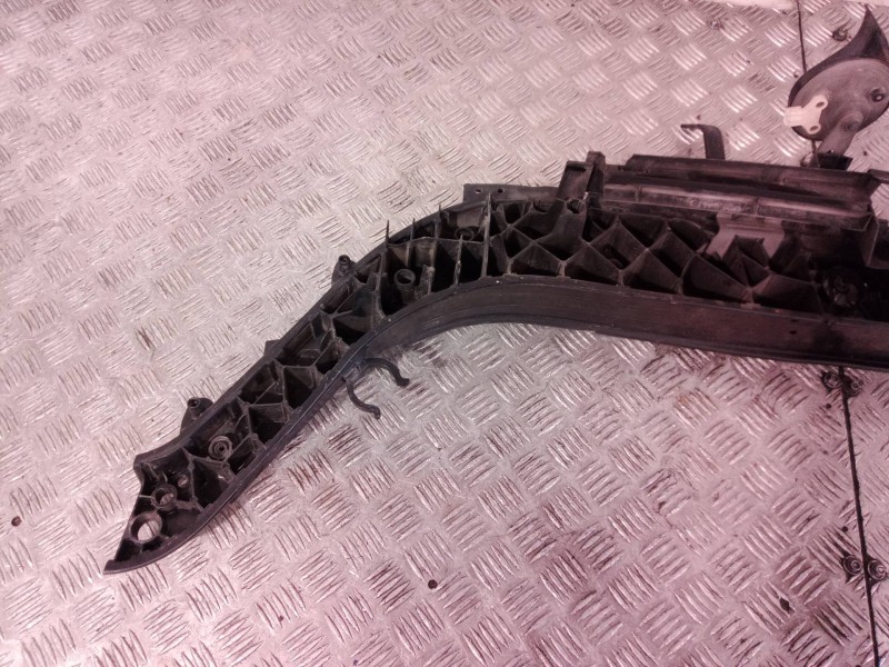 Recambio de panel frontal para renault scenic ii authentique referencia OEM IAM 674061422R  