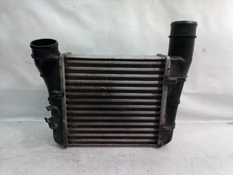 Recambio de intercooler para audi a4 berlina (8e) 1.9 tdi (96kw) referencia OEM IAM 8E0145805F 8E0145805 8E0145805