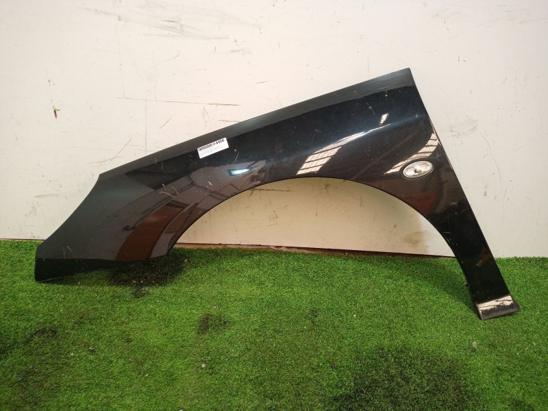 Recambio de aleta delantera izquierda para peugeot 407 st confort referencia OEM IAM   