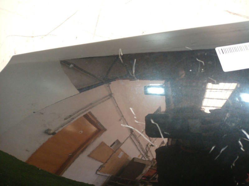 Recambio de aleta delantera izquierda para peugeot 407 st confort referencia OEM IAM   