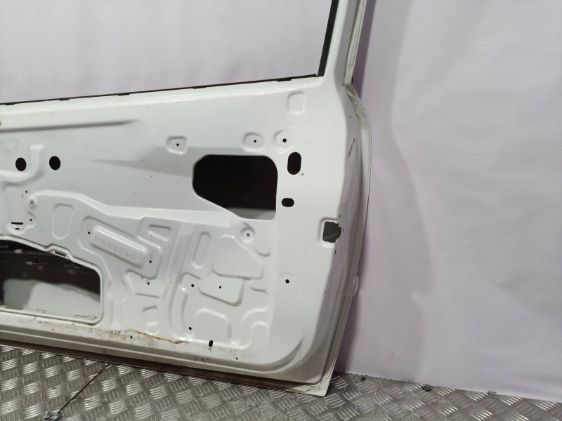 Recambio de puerta delantera derecha para opel astra g coupé referencia OEM IAM  COLOR BLANCO 