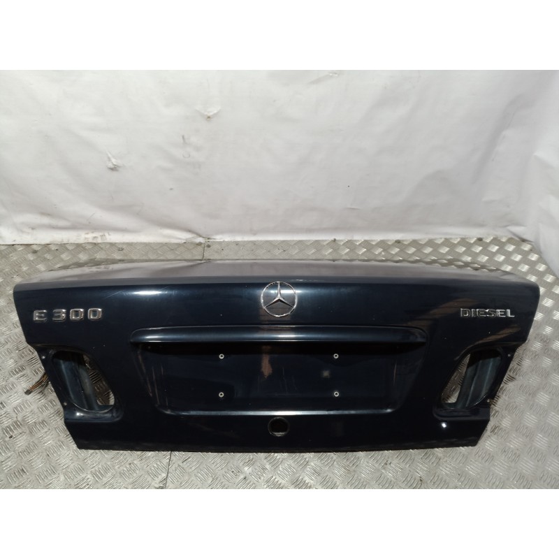Recambio de porton trasero para mercedes-benz clase e (w210) berlina diesel 300 diesel (210.020) referencia OEM IAM   
