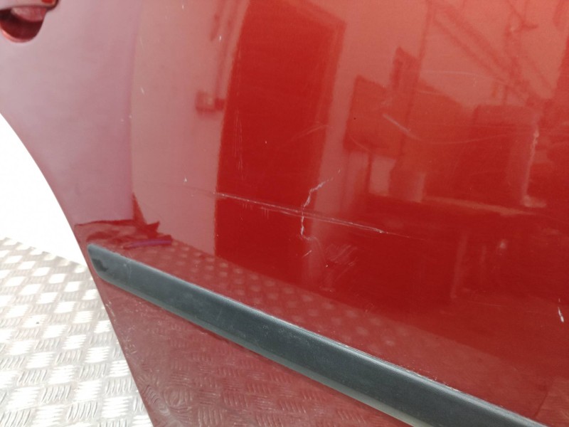 Recambio de puerta trasera derecha para skoda octavia berlina (1u2) tour referencia OEM IAM  COLOR ROJO BURDEOS MET. 