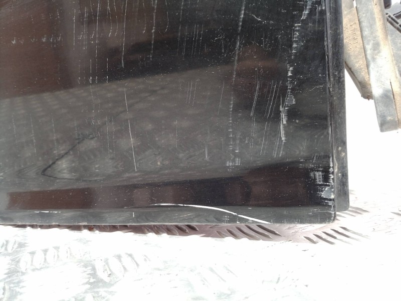 Recambio de puerta trasera derecha para bmw serie 3 berlina (e46) 318i referencia OEM IAM  COLOR NEGRO MET. 