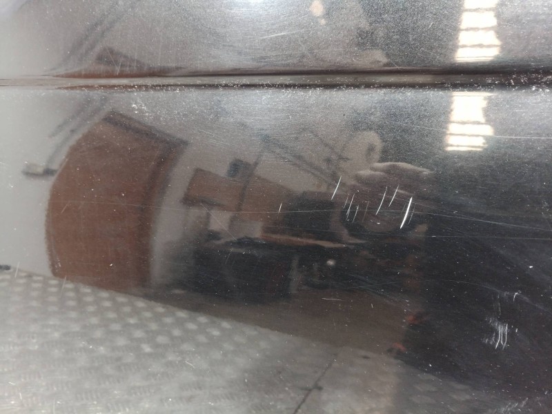 Recambio de puerta trasera derecha para bmw serie 3 berlina (e46) 318i referencia OEM IAM  COLOR NEGRO MET. 