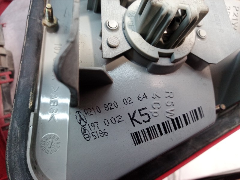 Recambio de piloto trasero derecho para mercedes-benz clase e (w210) berlina diesel 300 diesel (210.020) referencia OEM IAM A210