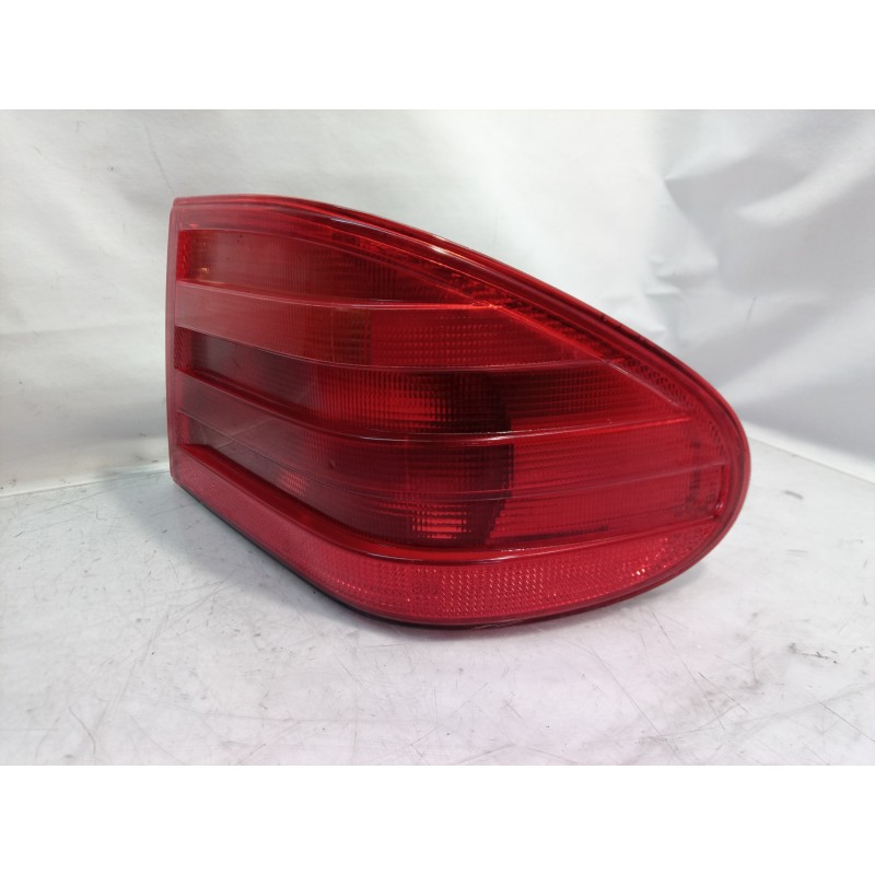 Recambio de piloto trasero derecho para mercedes-benz clase e (w210) berlina diesel 300 diesel (210.020) referencia OEM IAM A210