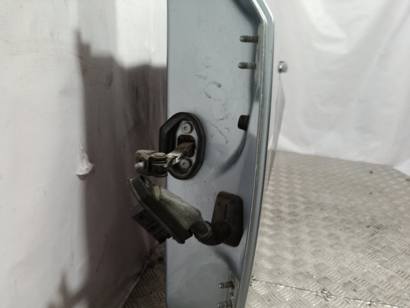 Recambio de puerta trasera izquierda para bmw x3 (e83) 2.0d referencia OEM IAM   