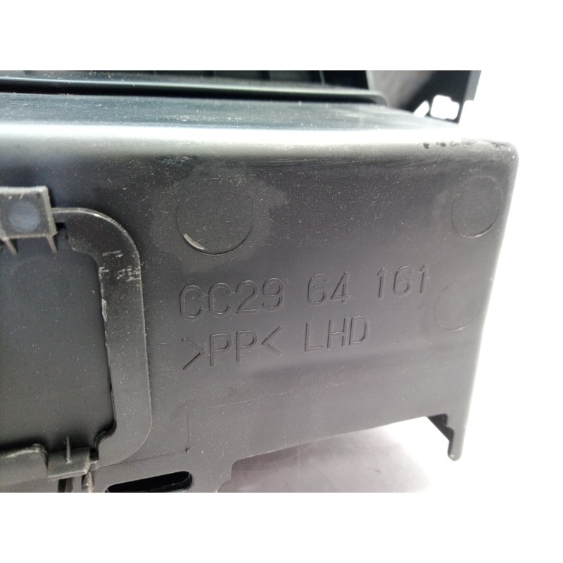 Recambio de guantera para mazda 5 berl. (cr) 2.0 crtd active (81kw) referencia OEM IAM CC2964161 CC2964161 CC2964161