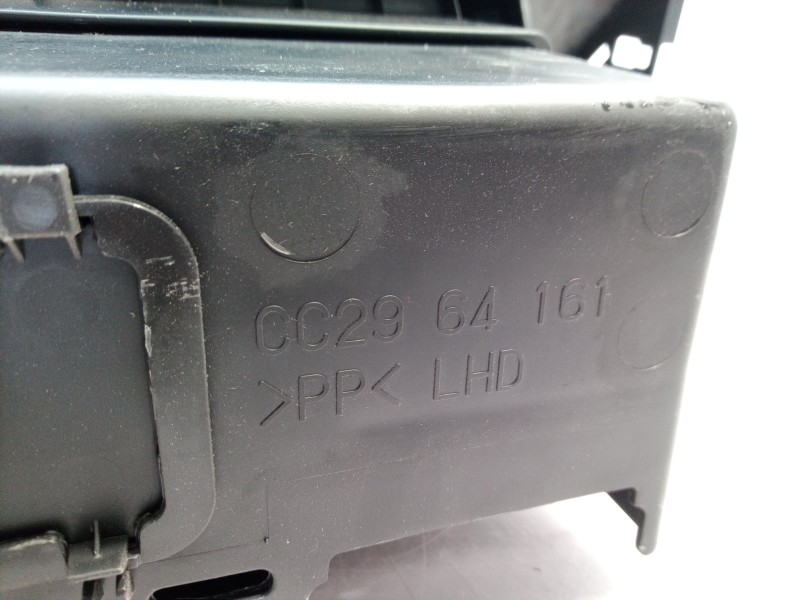 Recambio de guantera para mazda 5 berl. (cr) 2.0 crtd active (81kw) referencia OEM IAM CC2964161 CC2964161 CC2964161