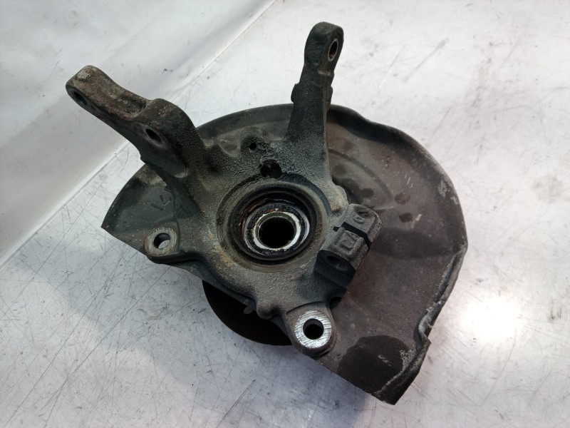 Recambio de mangueta delantera derecha para mitsubishi space star (dg0) 1600 referencia OEM IAM   