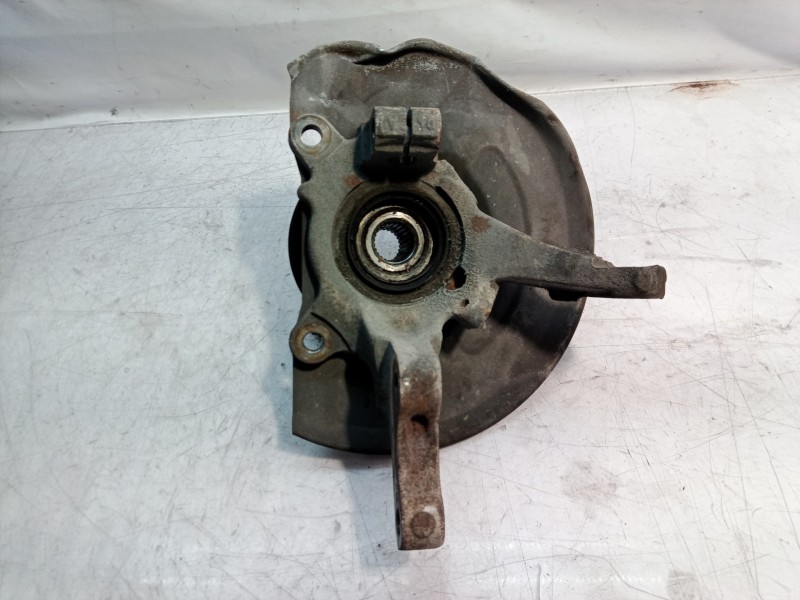 Recambio de mangueta delantera izquierda para mitsubishi space star (dg0) 1600 referencia OEM IAM   