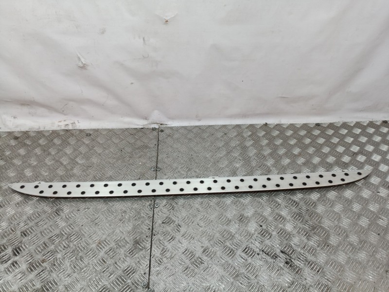 Recambio de estribos laterales para bmw x3 (e83) 2.0d referencia OEM IAM   