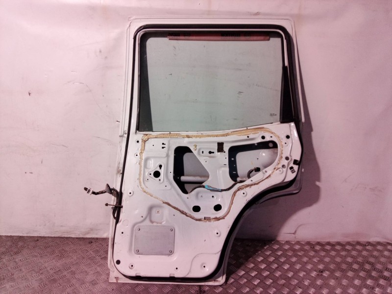 Recambio de puerta trasera derecha para nissan terrano/terrano.ii (r20) elegance referencia OEM IAM 821000F630  