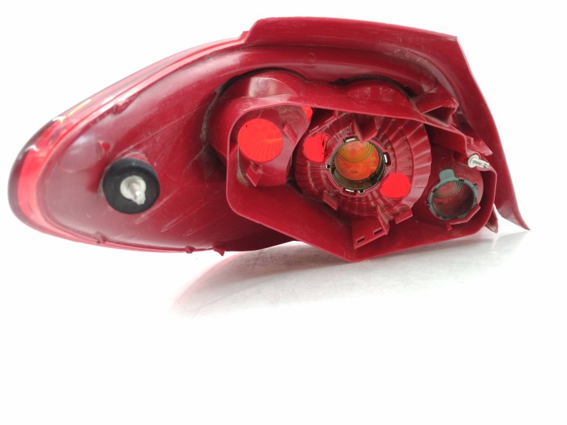 Recambio de piloto trasero derecho para peugeot 307 berlina (s2) referencia OEM IAM   