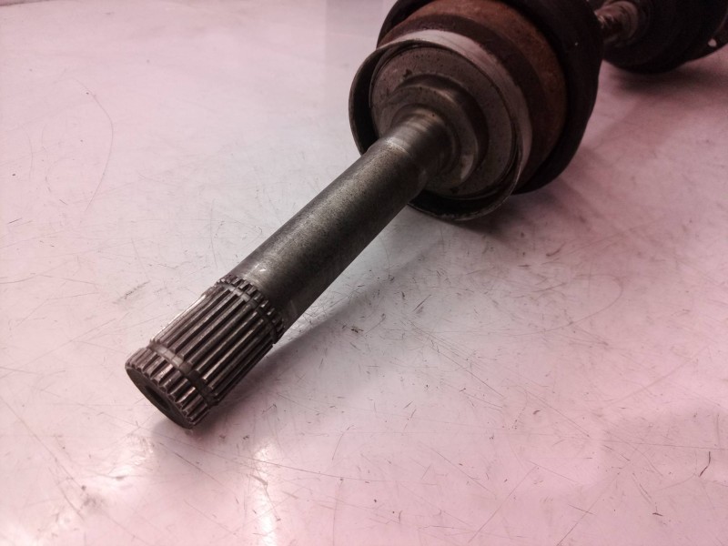 Recambio de transmision delantera derecha para nissan terrano/terrano.ii (r20) elegance referencia OEM IAM 391007F00A  