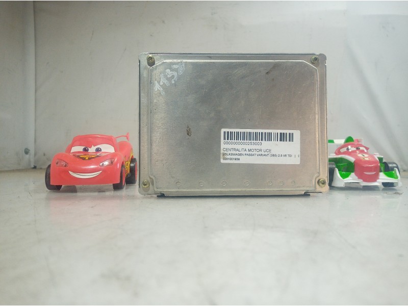 Recambio de centralita motor uce para volkswagen passat variant (3b5) 2.5 v6 tdi referencia OEM IAM 3B0907401F 3B0907401F 3B0907