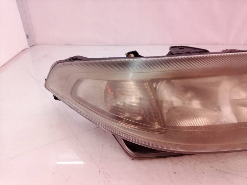 Recambio de faro derecho para renault laguna ii (bg0) 2.2 dci turbodiesel referencia OEM IAM   