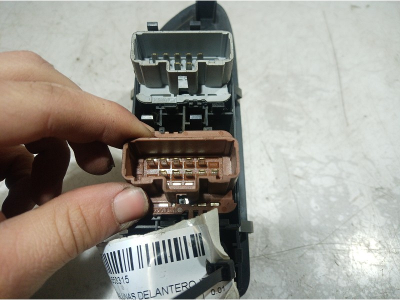 Recambio de mando elevalunas delantero izquierdo para renault laguna ii (bg0) 2.2 dci turbodiesel referencia OEM IAM 26515 26515