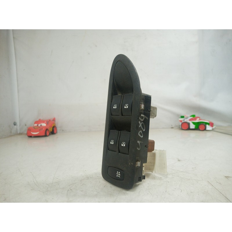 Recambio de mando elevalunas delantero izquierdo para renault laguna ii (bg0) 2.2 dci turbodiesel referencia OEM IAM 26515 26515