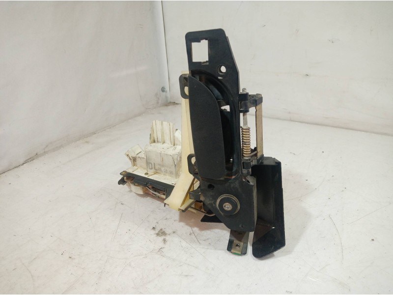 Recambio de cerradura puerta delantera izquierda para ford mondeo familiar (gd) ghia referencia OEM IAM 96BGF21979 96BGF21979 96