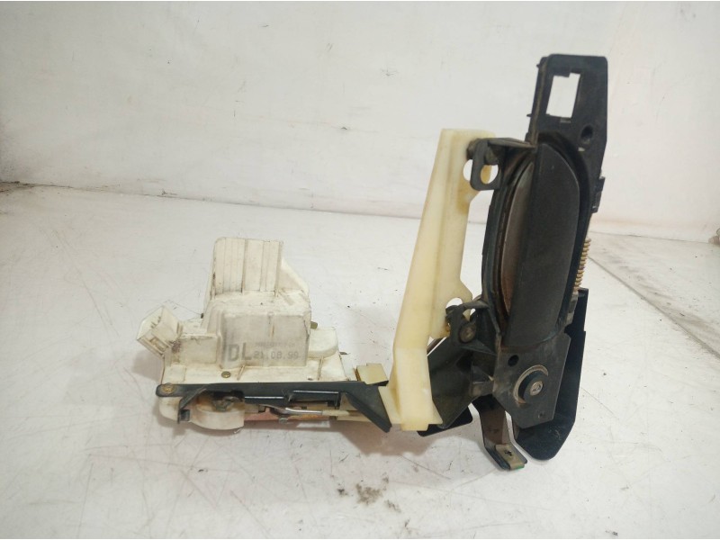 Recambio de cerradura puerta delantera izquierda para ford mondeo familiar (gd) ghia referencia OEM IAM 96BGF21979 96BGF21979 96