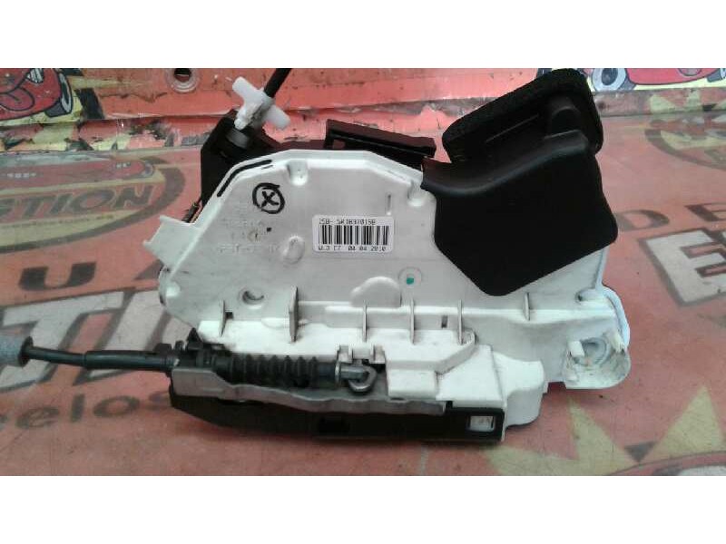 Recambio de cerradura puerta delantera izquierda para volkswagen polo (6r1) advance referencia OEM IAM 5K1837015B  