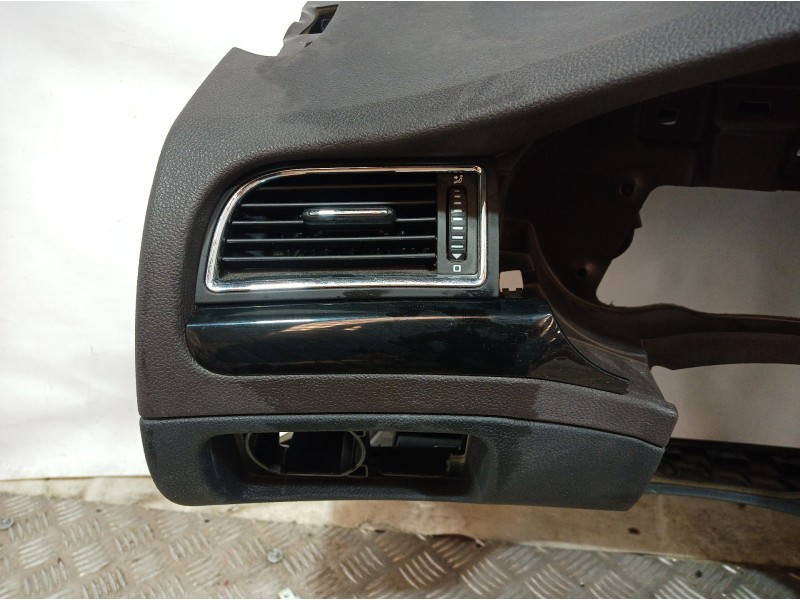 Recambio de salpicadero para skoda suberb (3t4) exclusive 4x4 referencia OEM IAM 3T1857007D 3T1857007D 3T1857007D