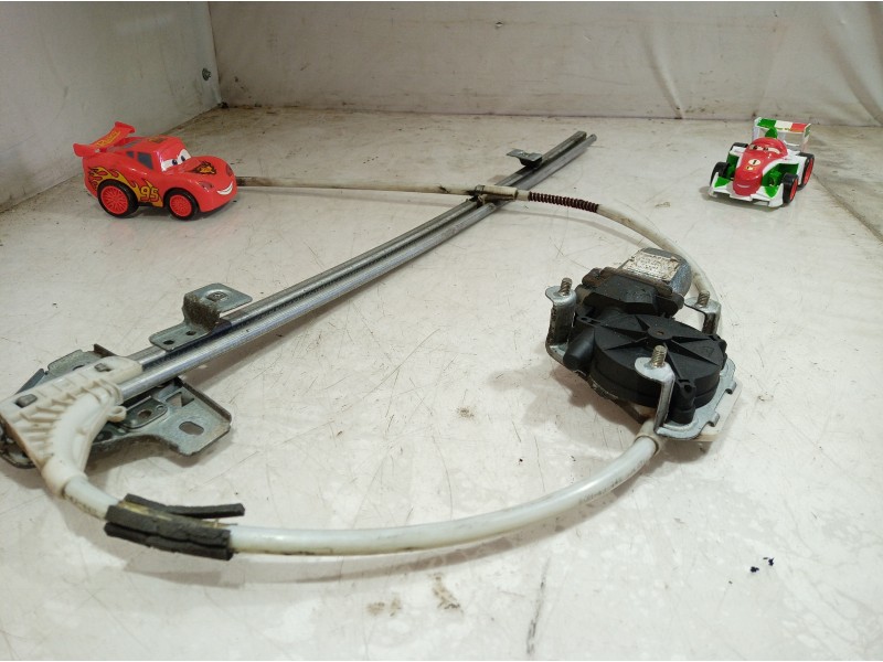 Recambio de elevalunas delantero derecho para renault master bus referencia OEM IAM 400738 400738 400738