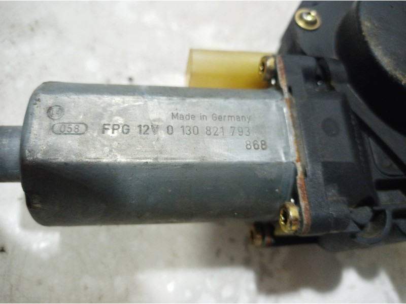 Recambio de elevalunas delantero derecho para ford mondeo familiar (gd) ghia referencia OEM IAM 0130821793 0130821793 0130821793