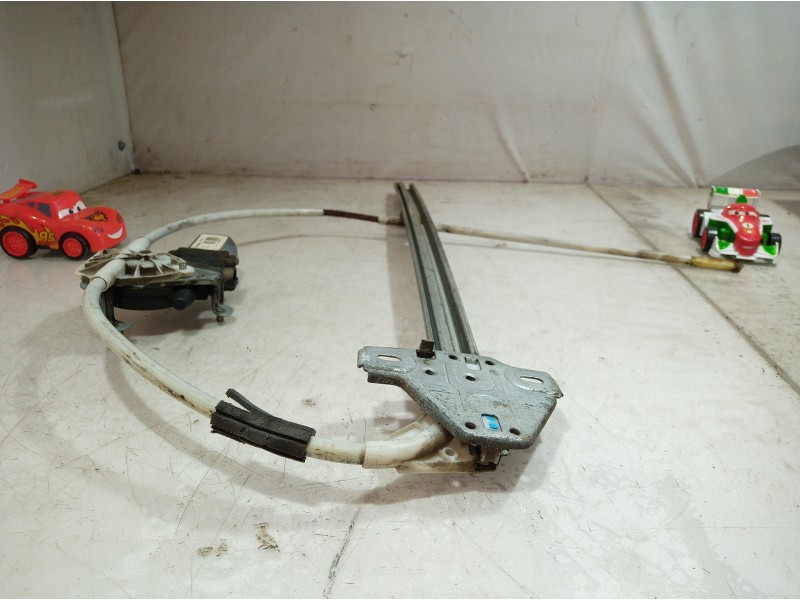 Recambio de elevalunas delantero derecho para renault master bus referencia OEM IAM 400738 400738 400738