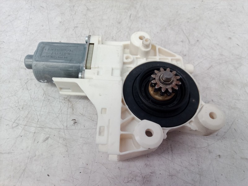 Recambio de motor elevalunas delantero derecho para ford mondeo familiar (gd) ghia referencia OEM IAM 0130822216 0130822216 0130