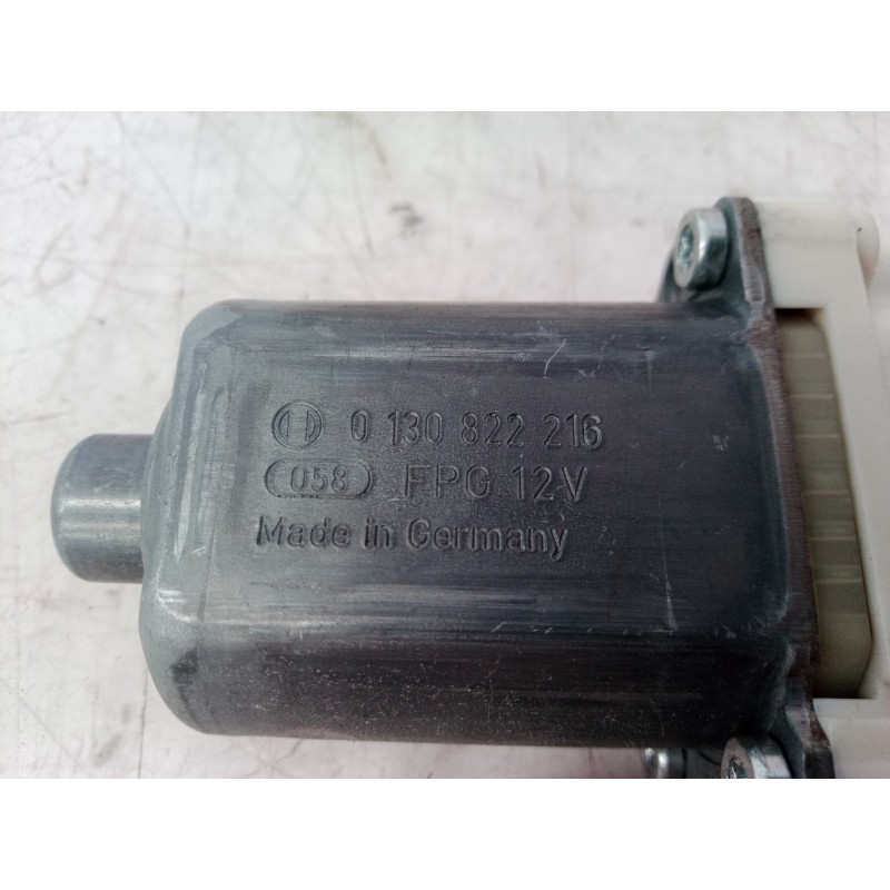 Recambio de motor elevalunas delantero derecho para ford mondeo familiar (gd) ghia referencia OEM IAM 0130822216 0130822216 0130