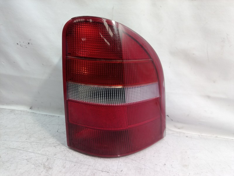 Recambio de piloto trasero derecho para ford mondeo familiar (gd) ghia referencia OEM IAM 1119438 1119438 1119438