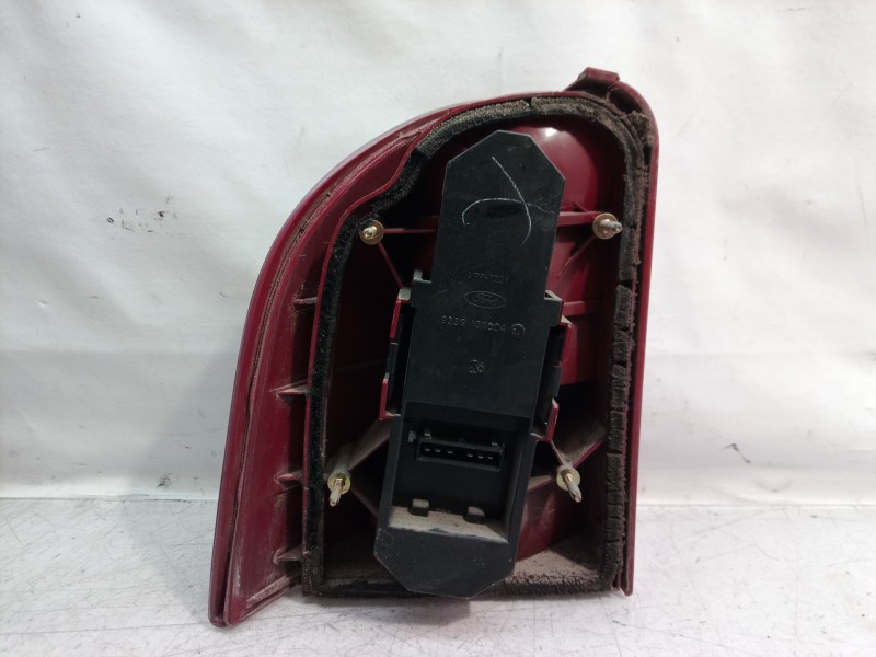 Recambio de piloto trasero derecho para ford mondeo familiar (gd) ghia referencia OEM IAM 1119438 1119438 1119438