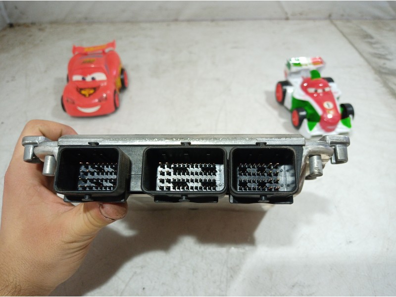 Recambio de centralita motor uce para citroën c5 berlina referencia OEM IAM 0281011524 0281011524 0281011524