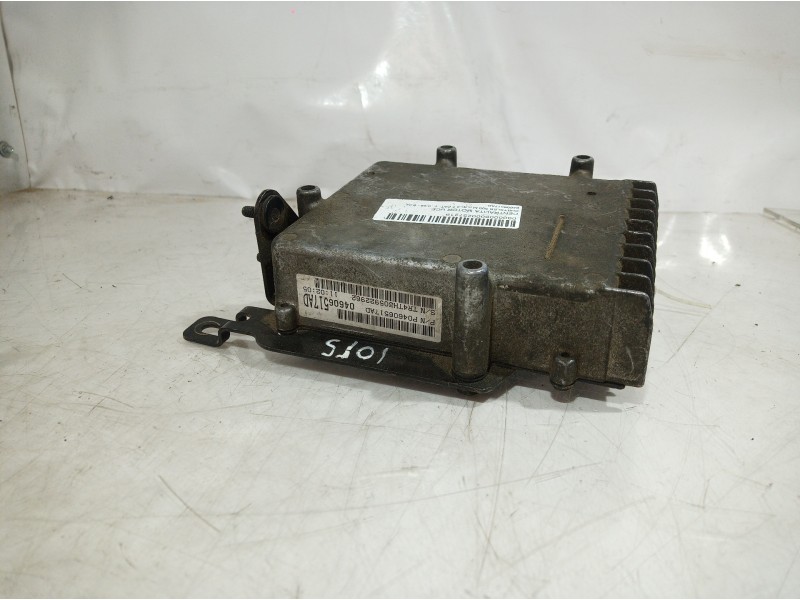 Recambio de centralita motor uce para chrysler 300 m (lr) 2.7 cat referencia OEM IAM 04606517AD P04606517AD TR4TH305922962