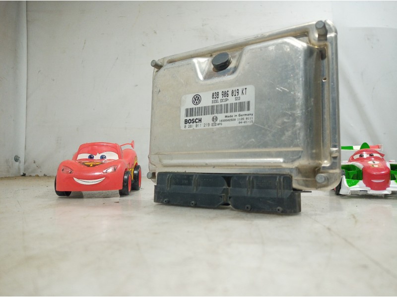 Recambio de centralita motor uce para skoda fabia (6y2/6y3) 1.9 tdi referencia OEM IAM 038906019KT 038906019KT 038906019